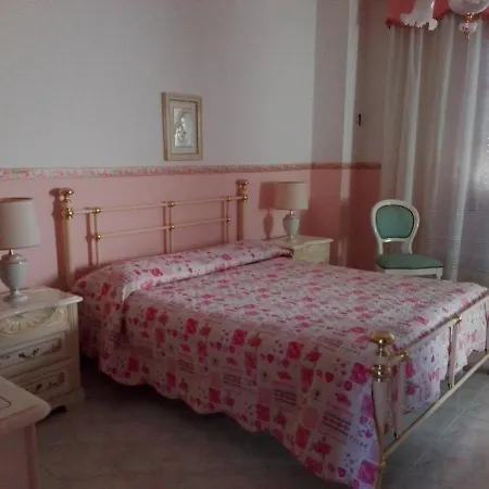 Mulargia Oda ve Kahvaltı Siurgus Donigala